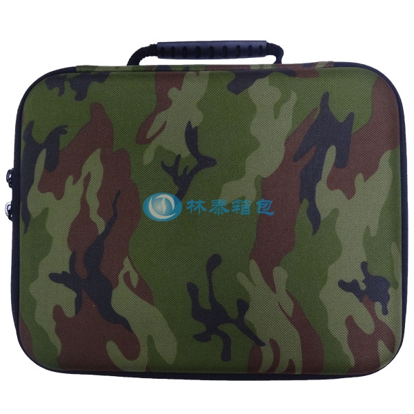 （非標(biāo)準(zhǔn)大號）迷彩 EVA相機包正面效果