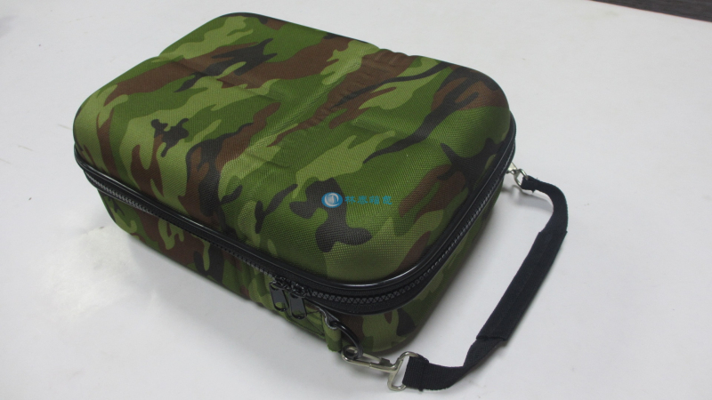 LTK-022 迷彩戶(hù)外工具包邊緣細(xì)節(jié)