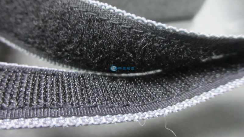 LTK-022 迷彩戶(hù)外工具包背帶細(xì)節(jié)