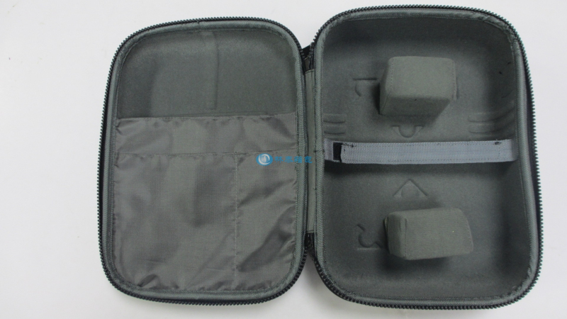 LTK-022 迷彩戶(hù)外工具包內(nèi)部空間